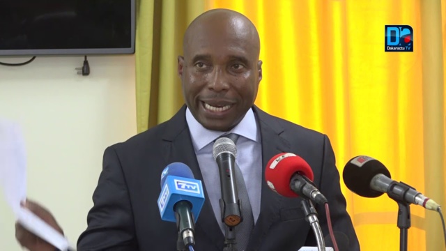 Barthélémy Dias "casse" Amadou Bâ et lâche: "Amy Ndiaye serait peut-être enceinte de son chauffeur si..." Barthélémy Dias "casse" Amadou Bâ et lâche: "Amy Ndiaye serait peut-être enceinte de son chauffeur si..."