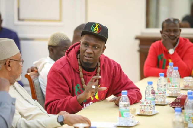Les rappeurs reçus par le Président Macky Sall- Les dessous d'une audience Les rappeurs reçus par le Président Macky Sall- Les dessous d'une audience