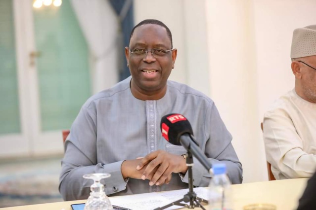 Les rappeurs reçus par le Président Macky Sall- Les dessous d'une audience Les rappeurs reçus par le Président Macky Sall- Les dessous d'une audience