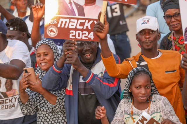 Conseil des ministres décentralisé- Tamba déroule le tapis rouge pour le Pr Macky Sall