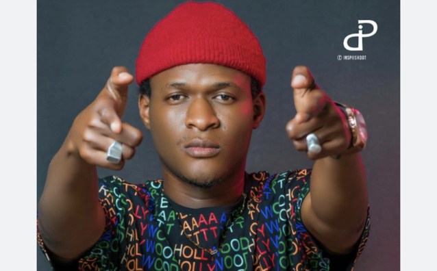 Rifou, rappeur activiste : "Le Macky Sall que j'ai vu est 9 fois différent de celui qu'on m'avait dépeint. On l'a tellement diabolisé que..." Rifou, rappeur activiste : "Le Macky Sall que j'ai vu est 9 fois différent de celui qu'on m'avait dépeint. On l'a tellement diabolisé que..."