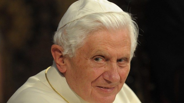 Benoît XVI sera inhumé jeudi 5 janvier