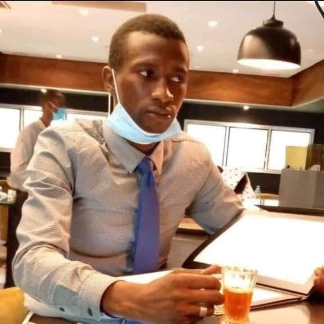 Collision mortelle à Kaffrine- Voici les images de quelques victimes décédées et leurs accessoires (téléphones portables)... Collision mortelle à Kaffrine- Voici les images de quelques victimes décédées et leurs accessoires (téléphones portables)...