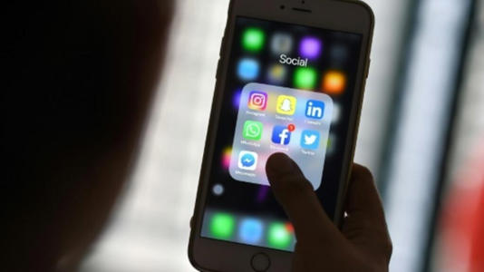 Au Burkina Faso, les autorités s’inquiètent d’une flambée de violence sur les réseaux sociaux Au Burkina Faso, les autorités s’inquiètent d’une flambée de violence sur les réseaux sociaux