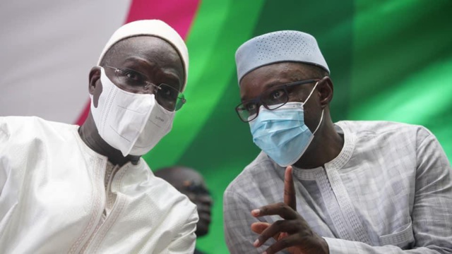 Yewi Askan Wi sursoit à son rassemblement du 14 janvier