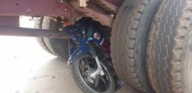 Accident à Mbour : Un camion passe sur un conducteur de moto Jakarta Accident à Mbour : Un camion passe sur un conducteur de moto Jakarta