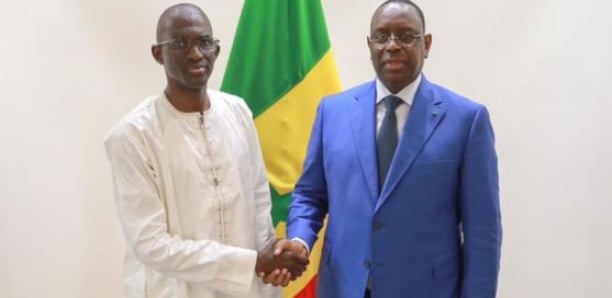 Prise en charge des malades mentaux : Ansoumana Dione décroche le jackpot auprès du Président Macky Sall Prise en charge des malades mentaux : Ansoumana Dione décroche le jackpot auprès du Président Macky Sall
