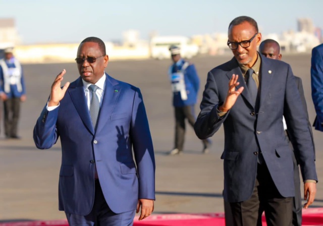 Sommet sur le financement des infrastructures en Afrique : Le président Rwandais Paul Kagamé à Dakar ( IMAGES ) Sommet sur le financement des infrastructures en Afrique : Le président Rwandais Paul Kagamé à Dakar ( IMAGES )
