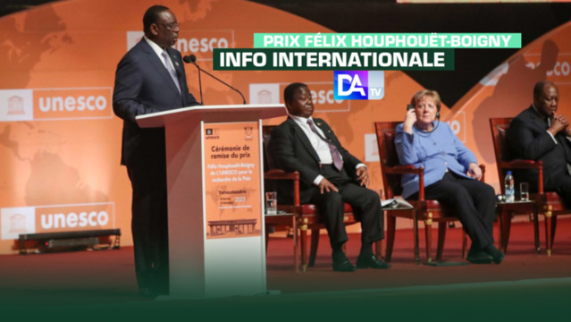 Prix Félix Houphouët-Boigny de l’UNESCO pour la recherche de la paix : " Cette cérémonie de remise du Prix...est un appel au dépôt des armes ; un appel à la paix et au vivre ensemble, en Afrique et ailleurs (Macky Sall) Prix Félix Houphouët-Boigny de l’UNESCO pour la recherche de la paix : " Cette cérémonie de remise du Prix...est un appel au dépôt des armes ; un appel à la paix et au vivre ensemble, en Afrique et ailleurs (Macky Sall)