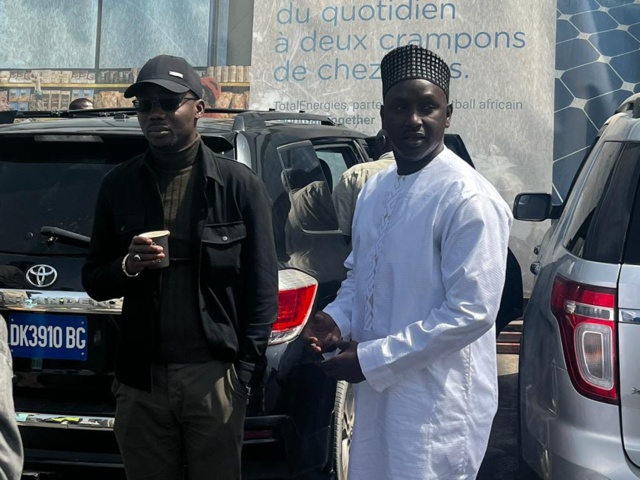 Meeting interdit-  La délégation  de Yewwi rallie de pied ferme Mbacké ... où un impressionnant dispositif sécuritaire veille au grain 