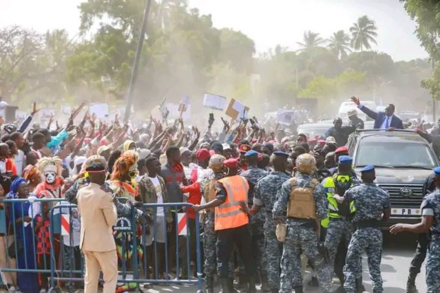 Les images du séjour du Pr Macky Sall au  Prytanée militaire Charles N’Tchororé