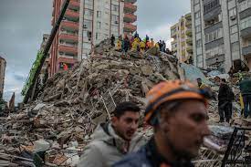 Séismes en Turquie et en Syrie : Plus de 33.000 morts selon le dernier bilan Séismes en Turquie et en Syrie : Plus de 33.000 morts selon le dernier bilan