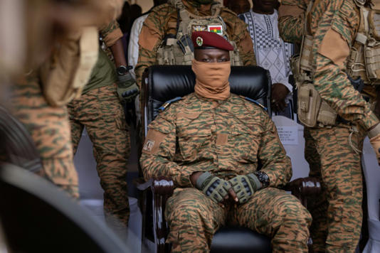 Nouvelle semaine sanglante au Burkina, endeuillé par les violences jihadistes Nouvelle semaine sanglante au Burkina, endeuillé par les violences jihadistes