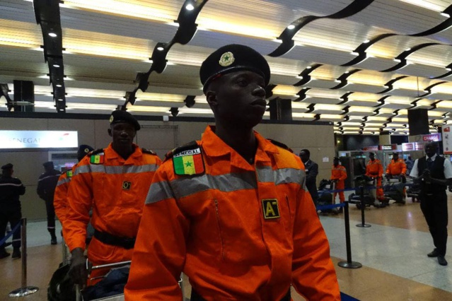 Macky Sall envoie un contingent de secours et 600 millions FCFA pour la Turquie (IMAGES)