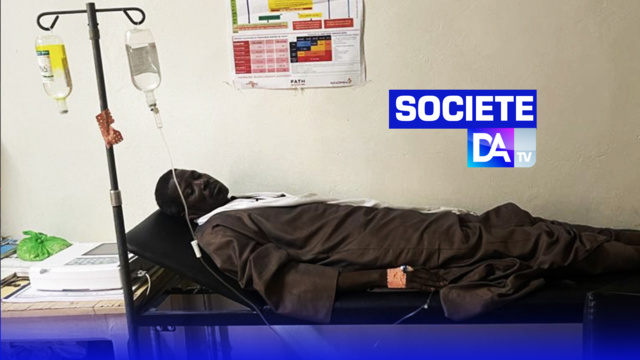 Dernière minute - Talla Sylla pique une crise en pleine cérémonie d’inhumation et est évacué au centre de santé de Mpal Dernière minute - Talla Sylla pique une crise en pleine cérémonie d’inhumation et est évacué au centre de santé de Mpal