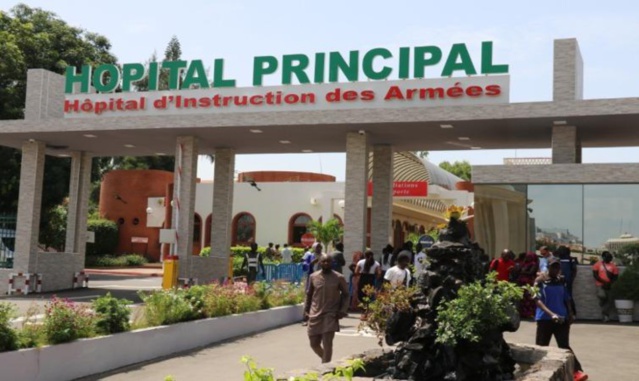 Coup de gueule ! Urgences de l’hôpital Principal de Dakar : Malgré un flux de patients, un préposé à la caisse délaisse son poste, pour un petit déjeuner Coup de gueule ! Urgences de l’hôpital Principal de Dakar : Malgré un flux de patients, un préposé à la caisse délaisse son poste, pour un petit déjeuner