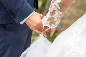Il est désormais interdit de se marier avant l'âge de 18 ans en Angleterre et au Pays de Galles