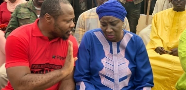 Arrestation de Guy Marius Sagna : Mimi Touré s’est rendue au Commissariat central Arrestation de Guy Marius Sagna : Mimi Touré s’est rendue au Commissariat central