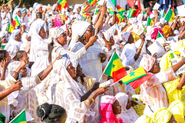 L'émouvant hommage du Président Macky Sall à son épouse, Marième Faye, et à toutes les femmes (VIDÉO) L'émouvant hommage du Président Macky Sall à son épouse, Marième Faye, et à toutes les femmes (VIDÉO)