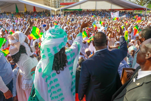 L'émouvant hommage du Président Macky Sall à son épouse, Marième Faye, et à toutes les femmes (VIDÉO) L'émouvant hommage du Président Macky Sall à son épouse, Marième Faye, et à toutes les femmes (VIDÉO)