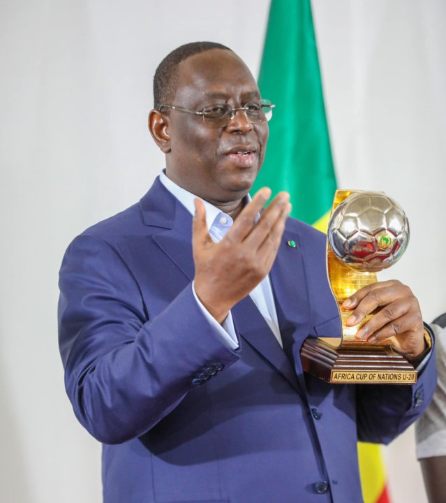 Macky Sall octroie une prime spéciale de 10 millions de francs CFA à chacun des vainqueurs de la CAN U20 Macky Sall octroie une prime spéciale de 10 millions de francs CFA à chacun des vainqueurs de la CAN U20