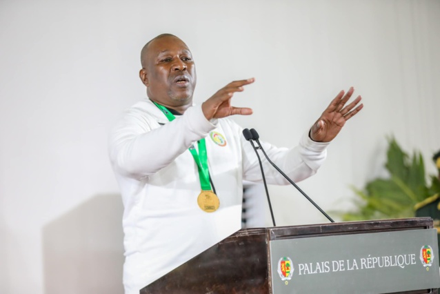 Macky Sall octroie une prime spéciale de 10 millions de francs CFA à chacun des vainqueurs de la CAN U20 Macky Sall octroie une prime spéciale de 10 millions de francs CFA à chacun des vainqueurs de la CAN U20