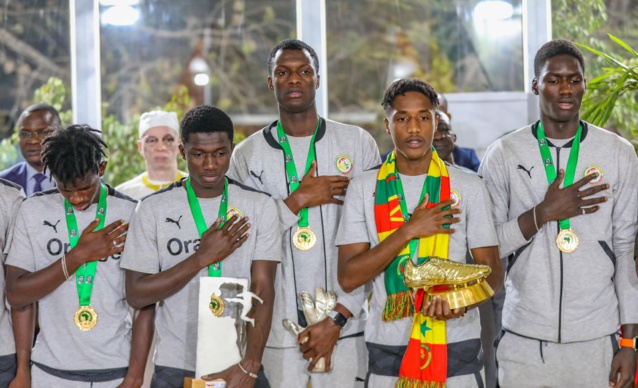 Macky Sall octroie une prime spéciale de 10 millions de francs CFA à chacun des vainqueurs de la CAN U20 Macky Sall octroie une prime spéciale de 10 millions de francs CFA à chacun des vainqueurs de la CAN U20