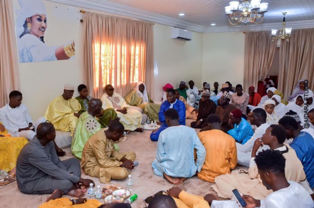 La suite des images de la ziarra chez Sokhna Kantom Sy La suite des images de la ziarra chez Sokhna Kantom Sy