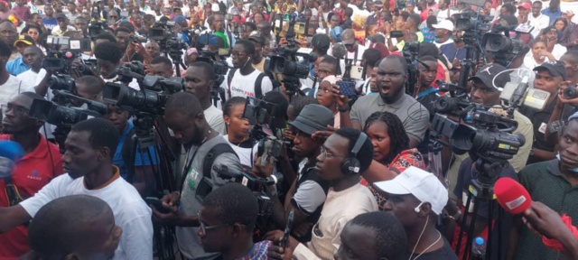 La marche du conseil communal de la jeunesse de Médina interdite ! La marche du conseil communal de la jeunesse de Médina interdite !