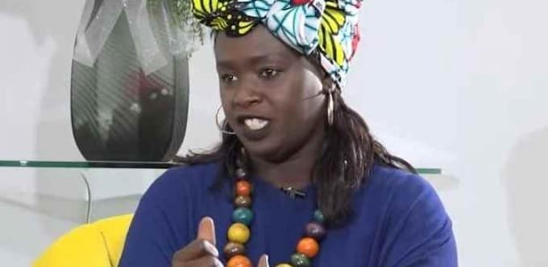 Marche pacifique à Guédiawaye : Khadija Mahecor Diouf et ses camarades très remontés contre Macky Sall Marche pacifique à Guédiawaye : Khadija Mahecor Diouf et ses camarades très remontés contre Macky Sall