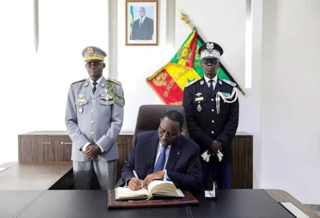 Macky accorde sa grâce à près d'un millier prisonniers Macky accorde sa grâce à près d'un millier prisonniers