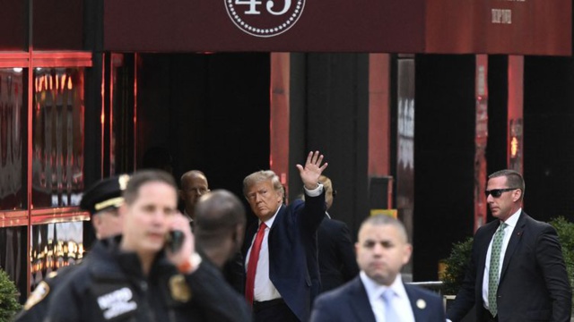 INCULPATION DE DONALD TRUMP: QUE REPROCHE-T-ON À L'ANCIEN PRÉSIDENT AMÉRICAIN?