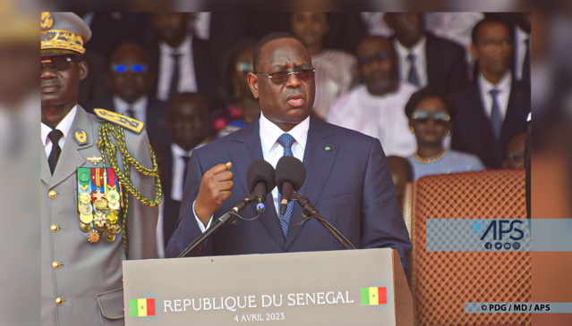 Macky Sall rassuré sur le niveau de préparation de l'armée face aux menaces Macky Sall rassuré sur le niveau de préparation de l'armée face aux menaces