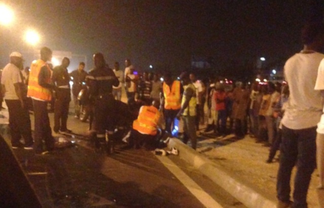 Grave accident : Une étudiante sème la mort sur la route de l’aéroport !