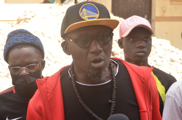 Assane Diouf finalement gardé à vue pour une vidéo d'appel à l'insurrection qui date de...3 ans Assane Diouf finalement gardé à vue pour une vidéo d'appel à l'insurrection qui date de...3 ans