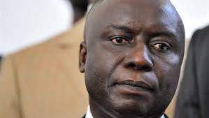 Encore une défection dans les rangs de "Rewmi"- Moustapha Fall quitte Idrissa Seck Encore une défection dans les rangs de "Rewmi"- Moustapha Fall quitte Idrissa Seck