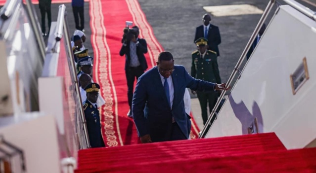 Le Pr Macky s'envole pour Londres