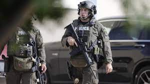 Etats-Unis : un tireur tue huit personnes dans un centre commercial au Texas Etats-Unis : un tireur tue huit personnes dans un centre commercial au Texas