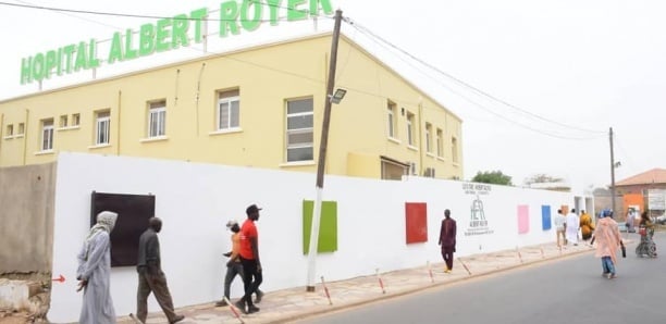 Hôpital Albert Royer: L’eau ne coule plus, le désarroi des parents des enfants malades Hôpital Albert Royer: L’eau ne coule plus, le désarroi des parents des enfants malades