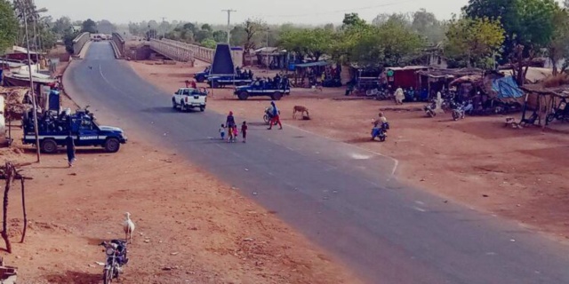 Tamba: La capitale du Sénégal orientale fait l’objet d’un blocus total et inédit. Tamba: La capitale du Sénégal orientale fait l’objet d’un blocus total et inédit.