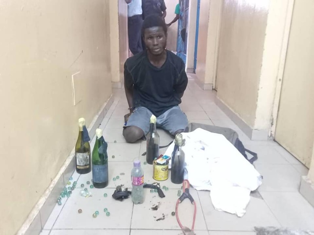 Emeutes à Dakar- Des hommes armés arrêtés Emeutes à Dakar- Des hommes armés arrêtés