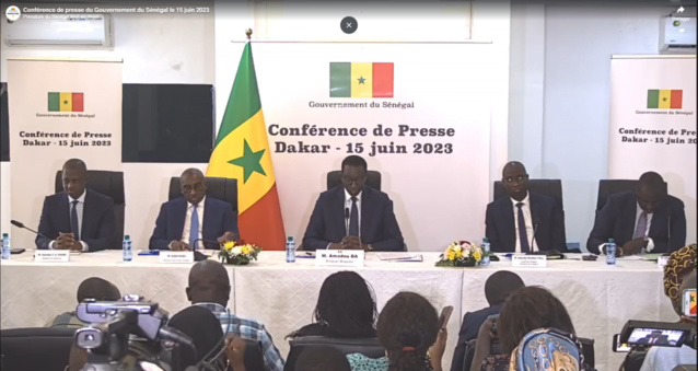 Opération de Com Gouvernement : Ce que soupçonne l'analyste politique Mamadou Sy Albert Opération de Com Gouvernement : Ce que soupçonne l'analyste politique Mamadou Sy Albert