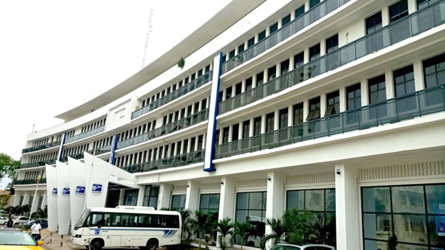 La Poste veut se séparer de 1700 agents ! La Poste veut se séparer de 1700 agents !