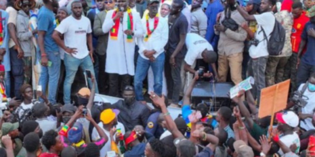 Mamadou MBODJ F24 : « Ce régime se prépare à faire un coup d’Etat constitutionnel » Mamadou MBODJ F24 : « Ce régime se prépare à faire un coup d’Etat constitutionnel »