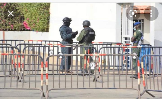 Braquage de maisons de luxe et du tribunal de DAKAR: Un policier et un gendarme mis en cause Braquage de maisons de luxe et du tribunal de DAKAR: Un policier et un gendarme mis en cause