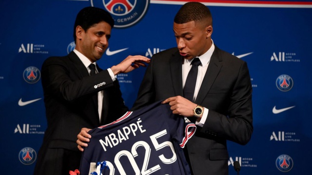NASSER AL-KHELAÏFI : "SI KYLIAN MBAPPÉ VEUT RESTER, IL FAUT QU'IL SIGNE UN NOUVEAU CONTRAT NASSER AL-KHELAÏFI : "SI KYLIAN MBAPPÉ VEUT RESTER, IL FAUT QU'IL SIGNE UN NOUVEAU CONTRAT