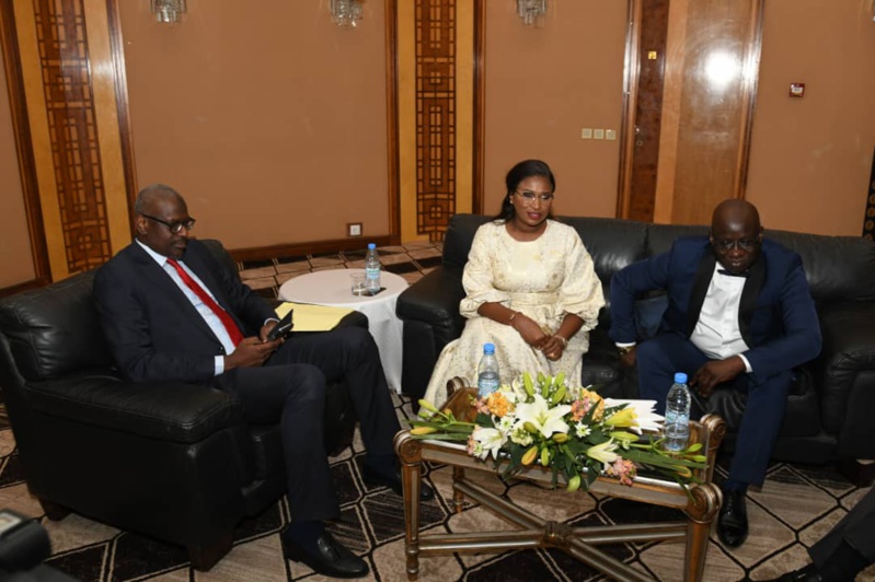 18 ème édition des Cauris d'Or- Les deux champions nationaux Youssou Ndour et Mbagnick Diop ont mis le feu au King Fahd Palace (IMAGES)