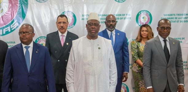 CEDEAO : Les chefs d’État encensent Macky Sall et invitent les acteurs politiques sénégalais à “s’abstenir de toute violence CEDEAO : Les chefs d’État encensent Macky Sall et invitent les acteurs politiques sénégalais à “s’abstenir de toute violence