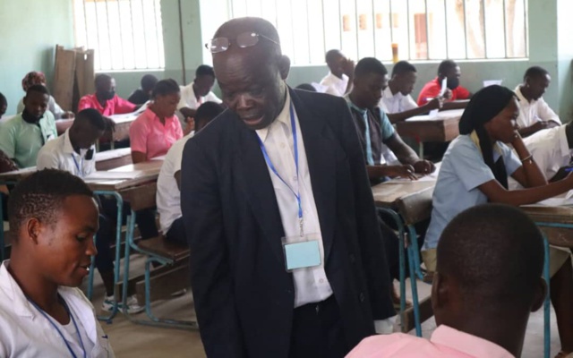 Fraude au Bfem - Ibrahima Kâ passe l'examen à la place de son...ami Souleymane Ndoye...Les deux mis en cause arrêtés... Fraude au Bfem - Ibrahima Kâ passe l'examen à la place de son...ami Souleymane Ndoye...Les deux mis en cause arrêtés...