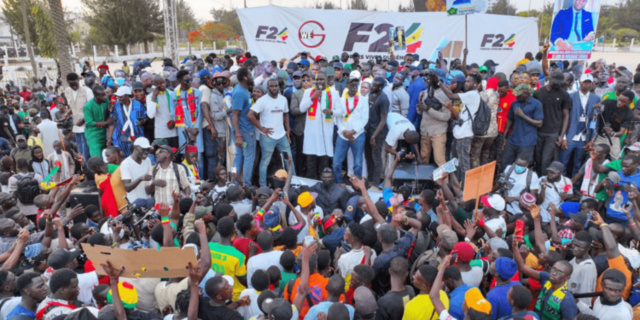 L’Etat déroule, l’opposition objecte L’Etat déroule, l’opposition objecte